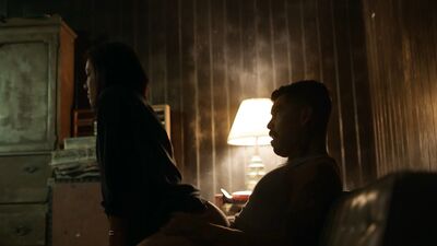 Melissa Barrera, Mishel Prada - Vida s02e04 (2019)