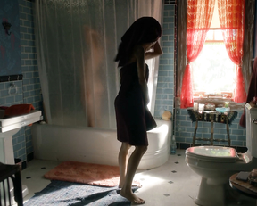 Mishel Prada, Maria-Elena Laas - Vida s02e02 (2019)