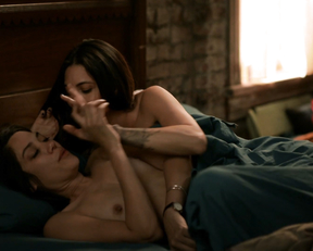 Mishel Prada, Maria-Elena Laas - Vida s01e06 (2018)