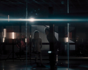 Evan Rachel Wood topless – Westworld s02e02 (2018)