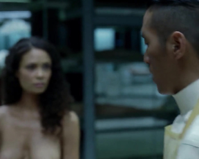 Thandie Newton butt – Westworld s01e06 (2016)