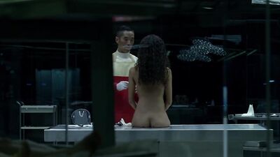 Thandie Newton butt – Westworld s01e06 (2016)