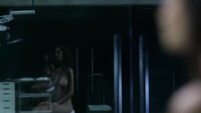 Thandie Newton naked – Westworld s01e08 (2016)