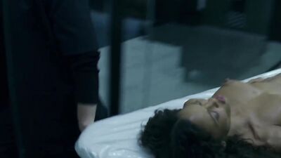 Thandie Newton naked – Westworld s01e08 (2016)