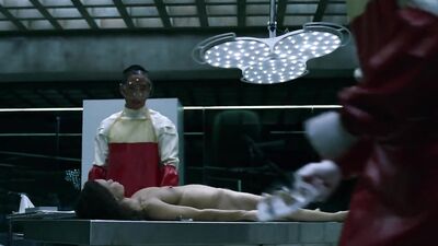 Thandie Newton topless – Westworld s01e05 (2016)