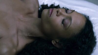 Thandie Newton topless – Westworld s01e05 (2016)