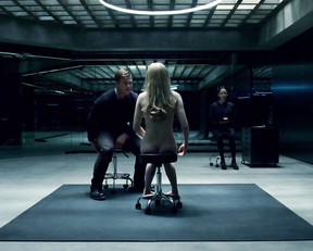Evan Rachel Wood nude – Westworld s01e01 (2016)