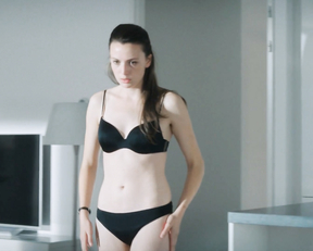 Gaite Jansen naked - De 12 Van Oldenheim s01e02-03 (2018)