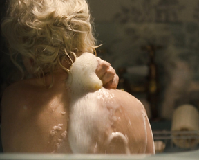 Michelle Williams, Emma Glover - My Week With Marilyn (2011)