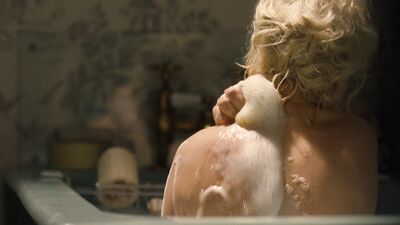 Michelle Williams, Emma Glover - My Week With Marilyn (2011)