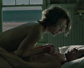 Kate Winslet naked – Mildred Pierce (2011)