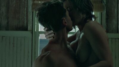 Kate Winslet naked – Mildred Pierce (2011)