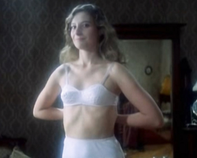 Assumpta Serna, Marion Game – Dulces horas (1982)