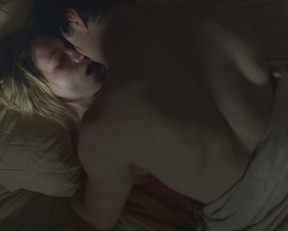 Britt Robertson, Gia Mantegna – Ask Me Anything (2014)