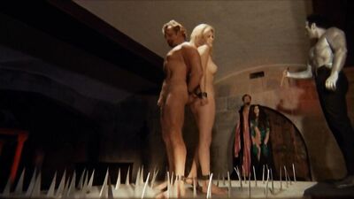 Anne Libert, Britt Nichols, Beatriz Savon – La maldicion de Frankenstein (1973)
