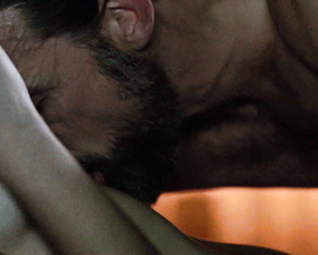 Melia Kreiling – Tyrant s03e05 (2016)