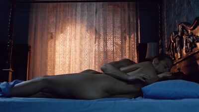 Melia Kreiling – Tyrant s03e05 (2016)