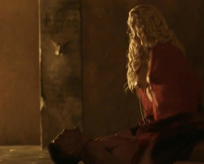 Lucy Lawless, Jaime Murray – Spartacus. Gods of the Arena s01e03 (2011)