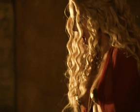 Lucy Lawless, Jaime Murray – Spartacus. Gods of the Arena s01e03 (2011)