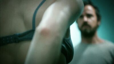 Carrie Coon sex scene – The Leftovers s03e04 (2017)
