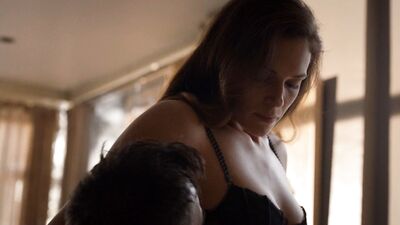 Amanda Righetti – Colony s01e07 (2016)