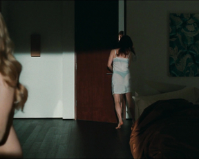 Amanda Seyfried – Chloe (2009)