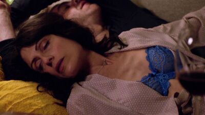 Lisa Edelstein – Girlfriends Guide to Divorce s02e04 (2015)