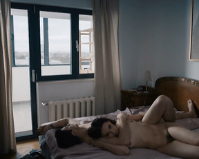 Elena Popa – Autoportretul Unei Fete Cuminti (2015)