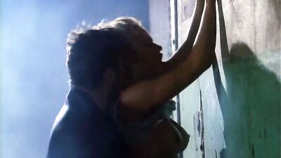 Pamela Anderson, April Bogenschutz – Raw Justice (1994)