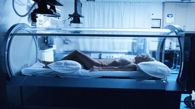 Pamela Anderson – Connected (2015)