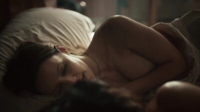 Emmanuelle Chriqui, KaDee Strickland – Shut Eye s01e01 (2016)