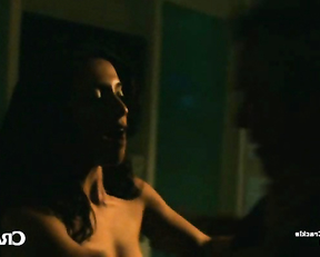 Laura Aleman – StartUp s01e01 (2016)