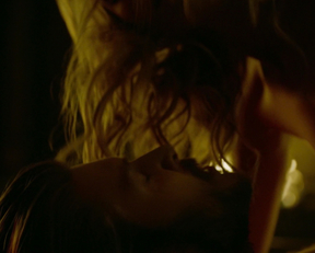 Laura Vandervoort – Bitten s01e09 (2014)