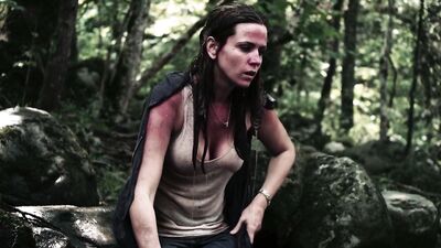 Juliet Reeves, Amanda Murphy – Girl in Woods (2016)