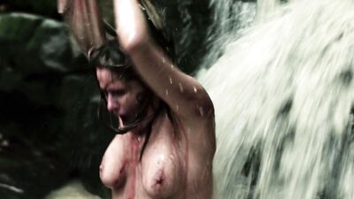 Juliet Reeves, Amanda Murphy – Girl in Woods (2016)