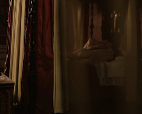 Kasia Smutniak, Carolina Crescentini  - Maraviglioso Boccaccio (2015)