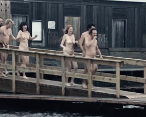 Trine Dyrholm, Julie Agnete Vang, Helene Reingaard Neumann – Kollektivet (2016)