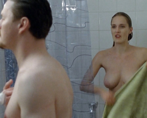 Claudia Helene Hinterecker, Eva Gosciejewicz – Polizeiruf 110 d42e04 (2013)