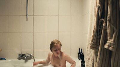 Elisa Schlott, Tabita Johannes - Grille und Ameise (2016)