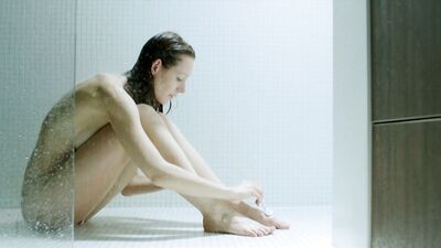 Lavinia Wilson, Isabelle Redfern – Schossgebete (2014)