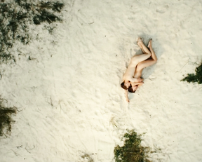 Julia Koschitz – Schweigeminute (2016)