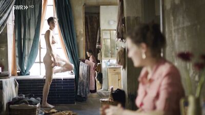 Lena Lauzemis, Vicky Krieps – M wie Martha (2015)