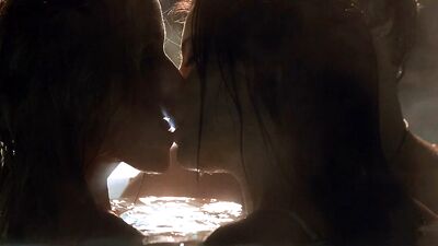 Kate Beckinsale, Frances McDormand, Gina Doctor – Laurel Canyon (2002)
