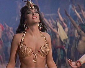 Gina Lollobrigida sexy – Solomon and Sheba (1959)
