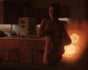 Sarah Hay – Flesh and Bone s01e01 (2015)