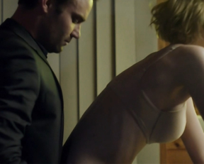 Elizabeth Debicki – The Kettering Incident s01e01-04 (2016)