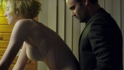 Elizabeth Debicki – The Kettering Incident s01e01-04 (2016)