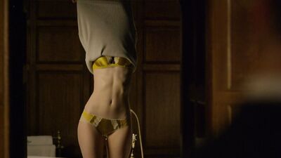 Aure Atika, Elizabeth Debicki – The Night Manager s01e01 (2016)