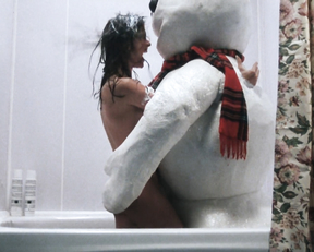 Shannon Elizabeth  – Jack Frost (1997)