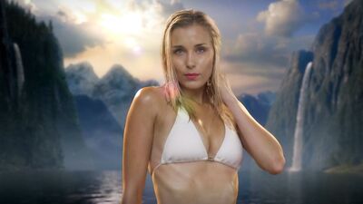 Rebecca Trelease, Scarlet Hemingway, Rachel King, etc – The Almighty Johnsons s03e09 (2013)
